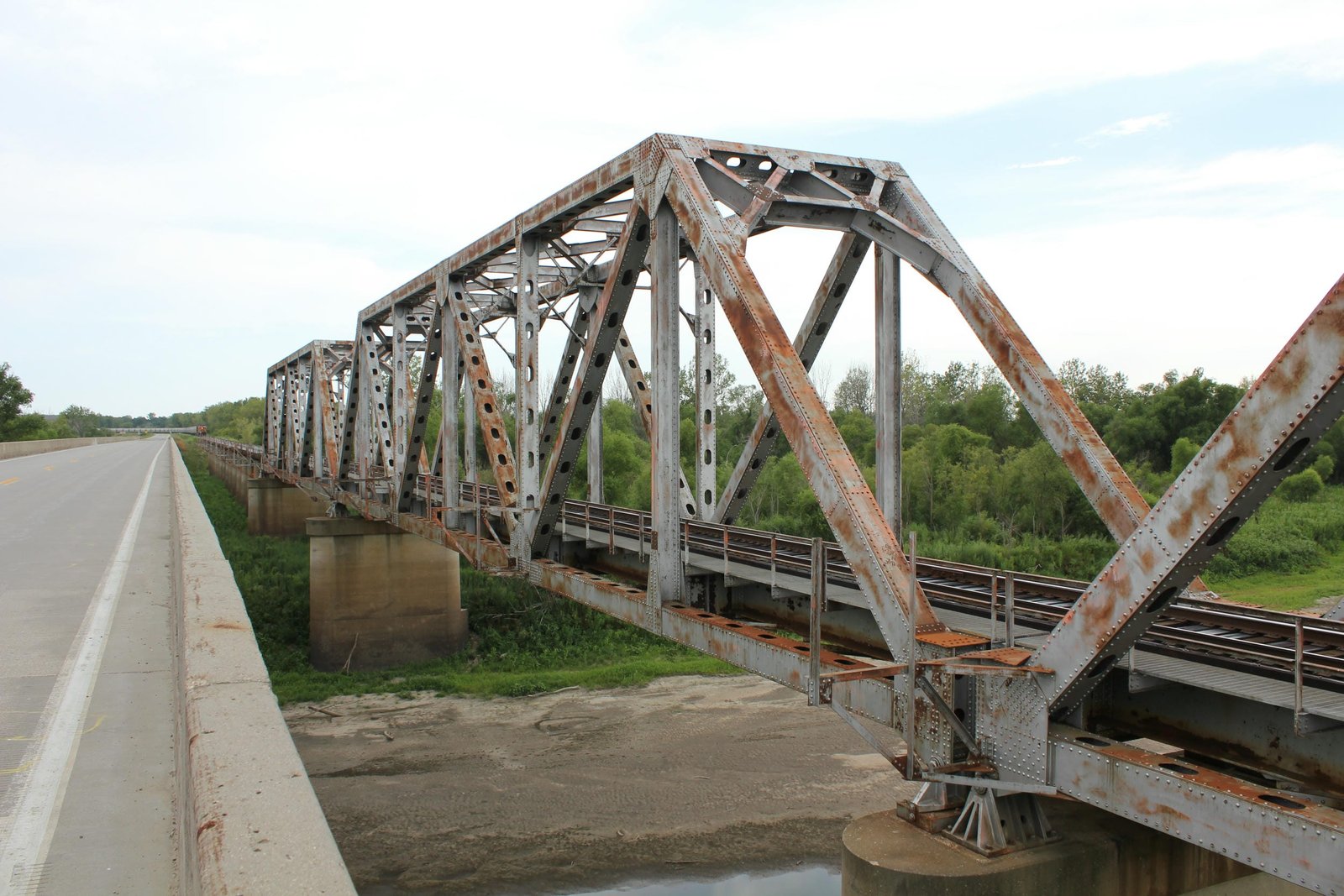 Center truss span (span #20)
